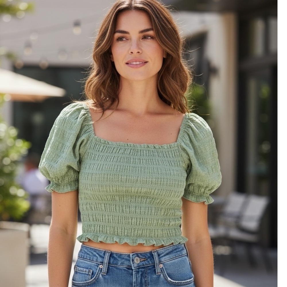 Forever 21 Sage Green Gingham Smocked Puff Crop Top Cottagecore Fairycore Girly